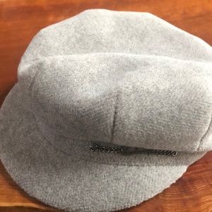 Burberry Gray newsboy wool cap hat